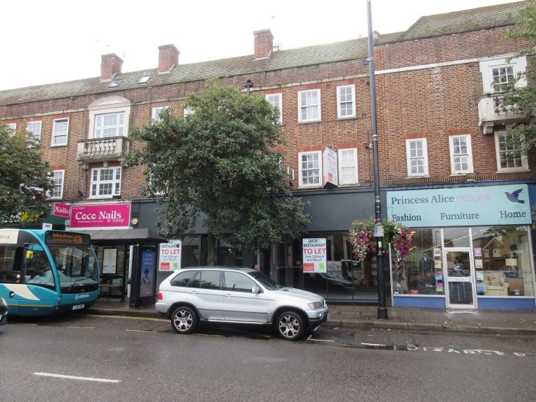 Weybridge retail boosted by letting to ‘dar Lighting’