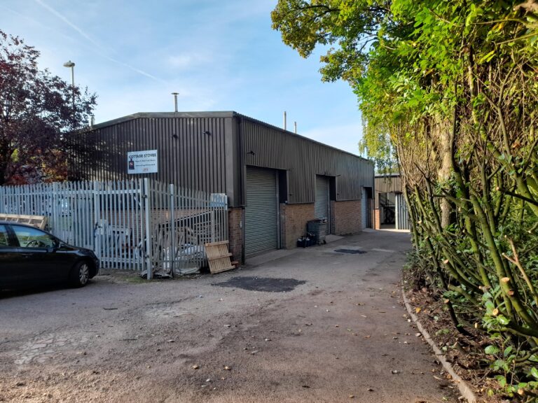 Last remaining unit available on popular industrial estate in Whitchurch, Hampshire