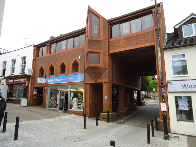 Town centre office letting in Basingtoke