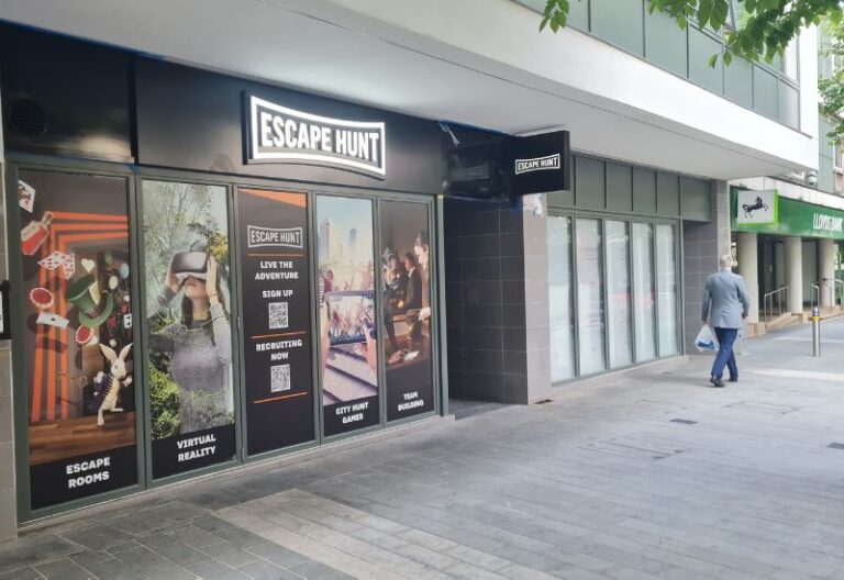 Woking retail letting to escape room and team building business.