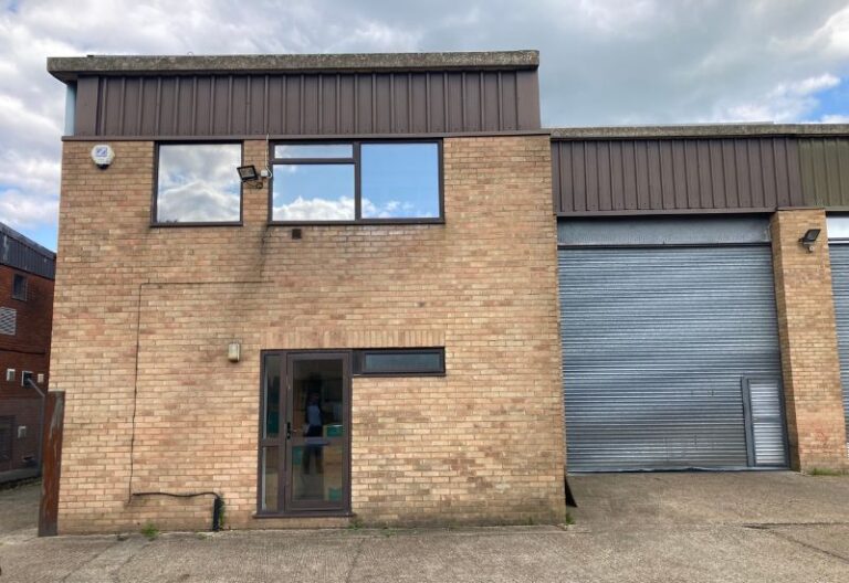 Letting of Aldershot warehouse property