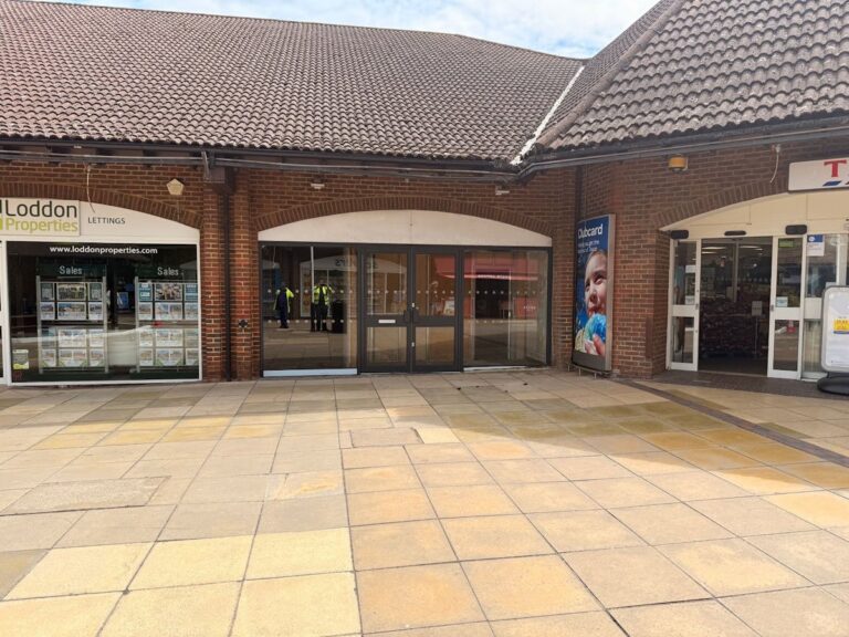1 Chineham Shopping Centre, Basingstoke, RG24 8BQ