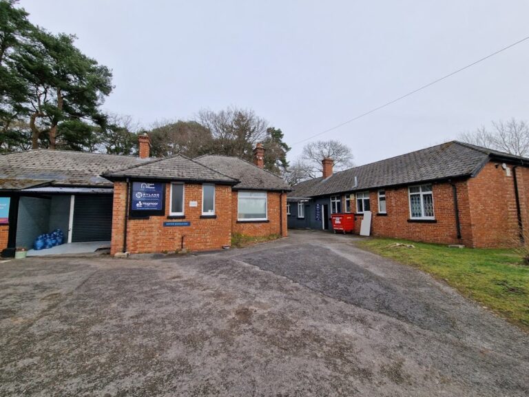 SIGNAL – The Bungalows, Kildare Road, Bordon