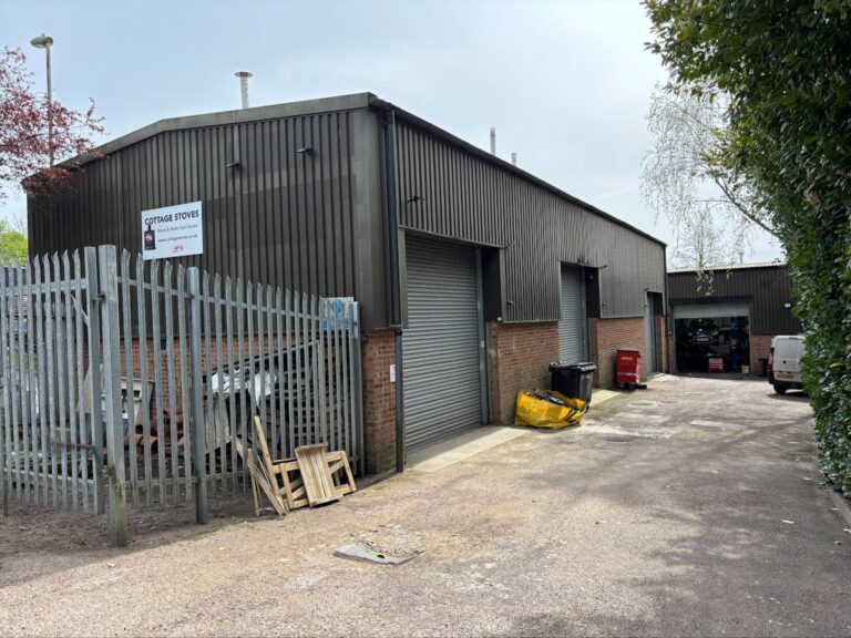 Dolphin Park, Evingar Trading Estate, Whitchurch, RG28 7BB
