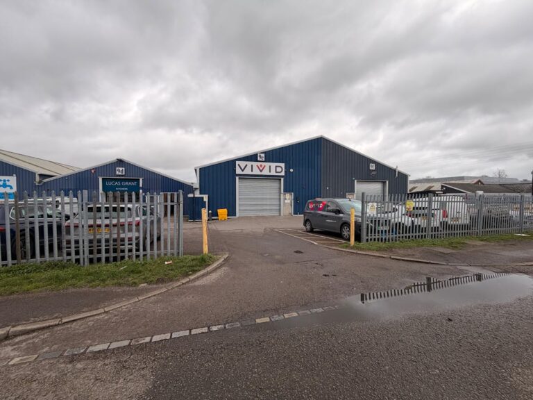 9E Farnham Trading Estate, Farnham