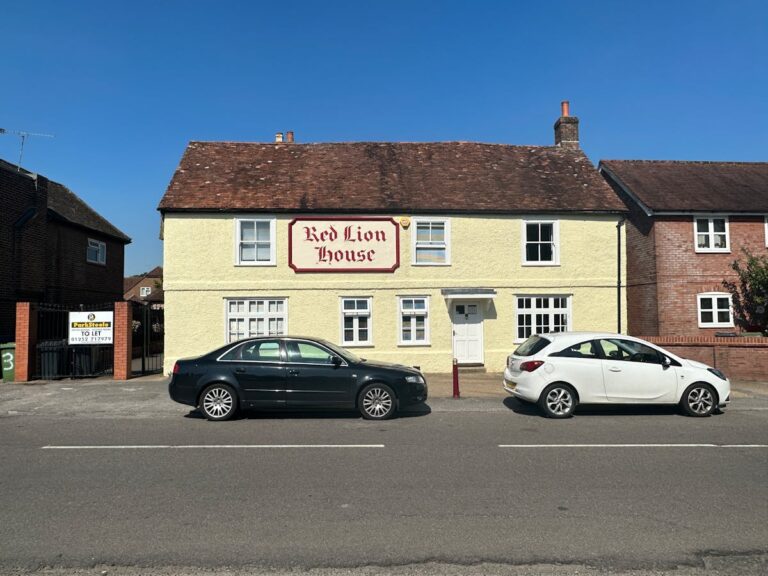 Red Lion House, Bentley, Bentley, Farnham