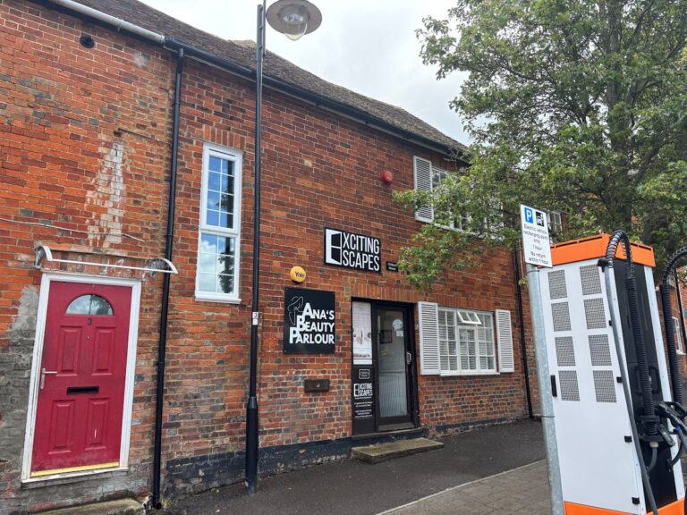 First Floor Chiltern House, Feathers Yard, Basingstoke, RG21 7NX