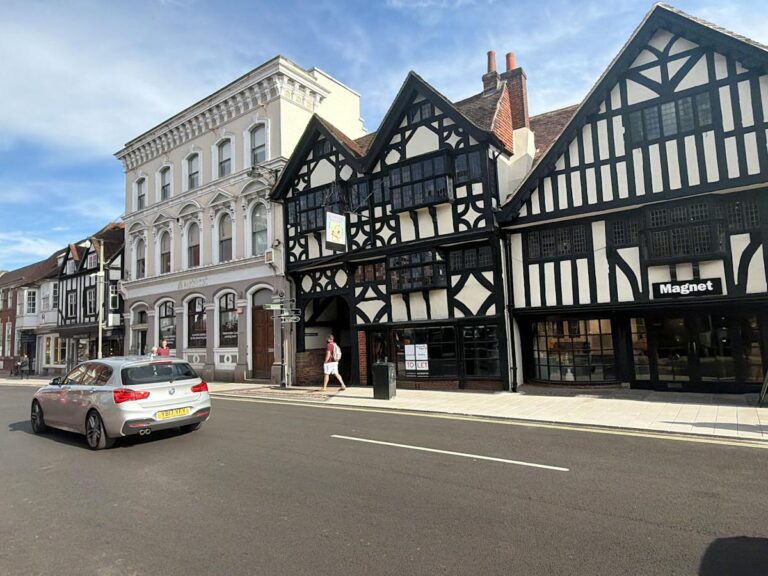 40 The Borough, Farnham