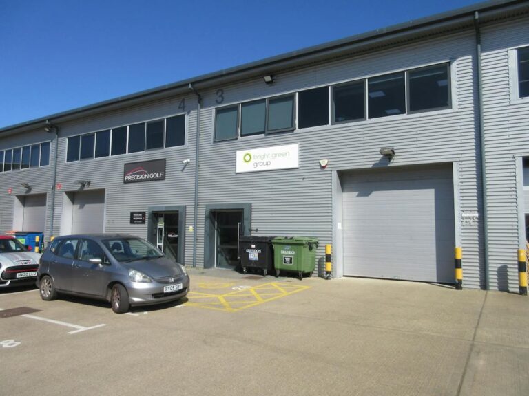 Unit 3 Oyster Park, Byfleet, KT14 7AX
